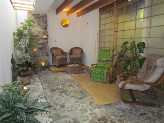 Healing Hands Therapy Spa